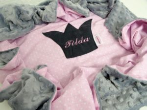 Babydecke mit Krone rosa