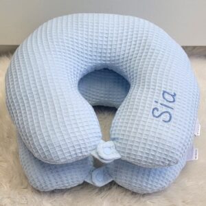 Nackenkissen personalisiert mit Druckknopf